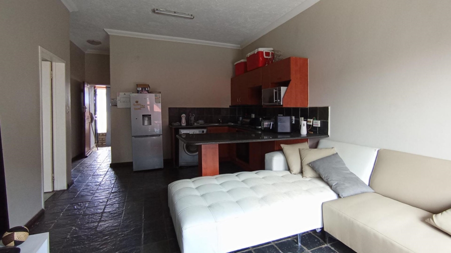 2 Bedroom Property for Sale in Erand Gardens Gauteng