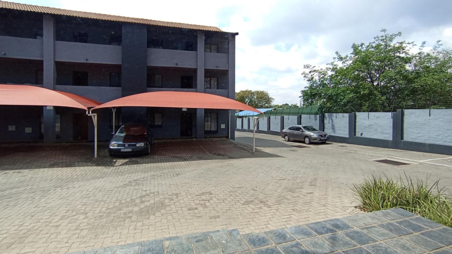 2 Bedroom Property for Sale in Erand Gardens Gauteng