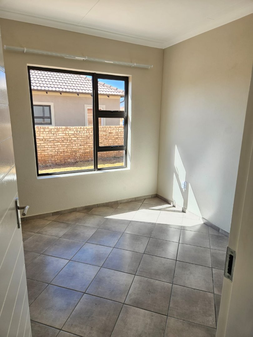 3 Bedroom Property for Sale in Crystal Park Gauteng