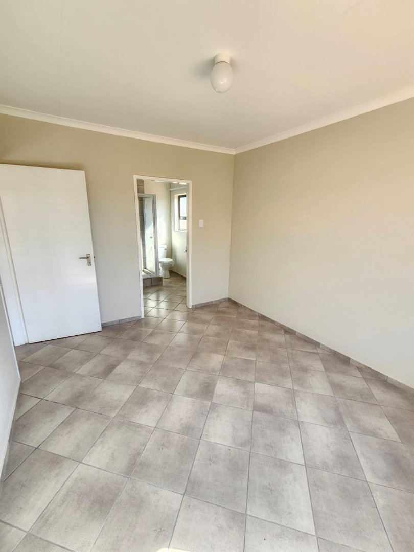 3 Bedroom Property for Sale in Crystal Park Gauteng