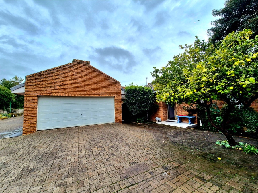 3 Bedroom Property for Sale in Vanderbijlpark SW 5 Gauteng
