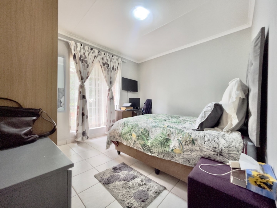 2 Bedroom Property for Sale in Noordwyk Gauteng