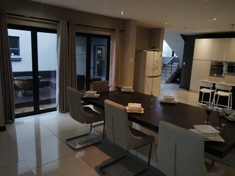 5 Bedroom Property for Sale in Roodeplaat Gauteng