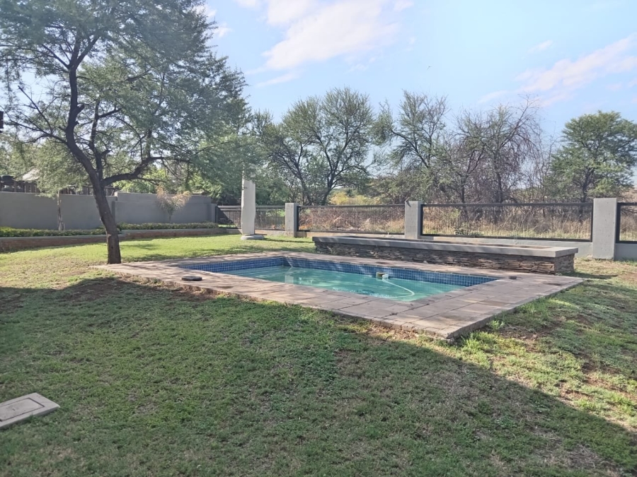 5 Bedroom Property for Sale in Roodeplaat Gauteng