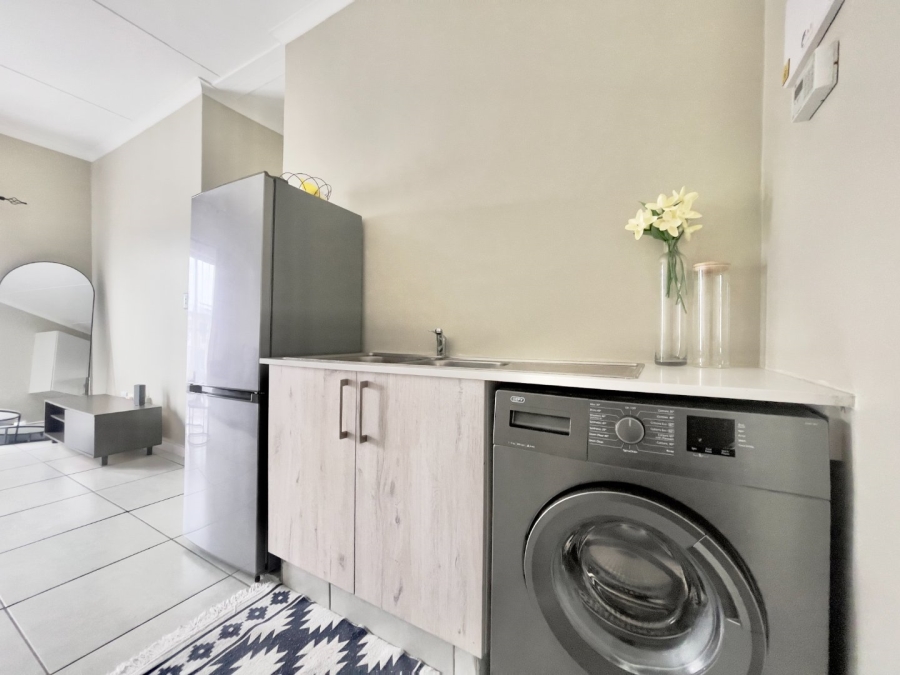 1 Bedroom Property for Sale in Halfway Gardens Gauteng