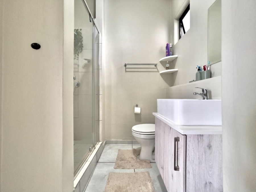 1 Bedroom Property for Sale in Halfway Gardens Gauteng