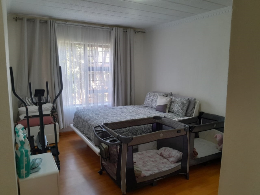 2 Bedroom Property for Sale in Bedfordview Gauteng
