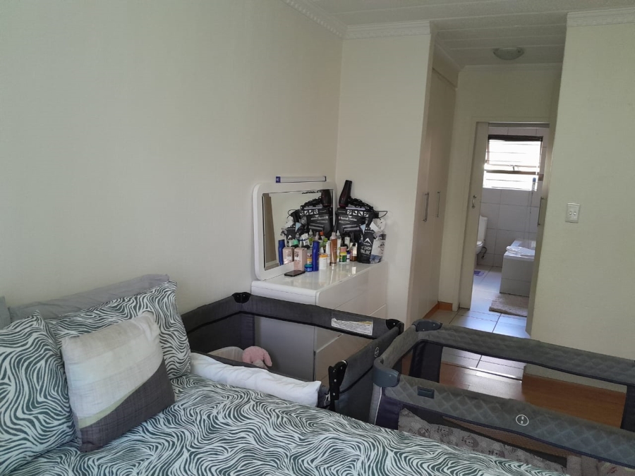 2 Bedroom Property for Sale in Bedfordview Gauteng
