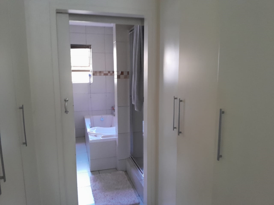 2 Bedroom Property for Sale in Bedfordview Gauteng
