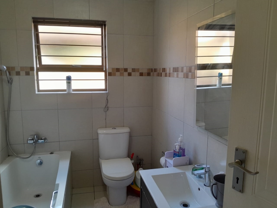 2 Bedroom Property for Sale in Bedfordview Gauteng
