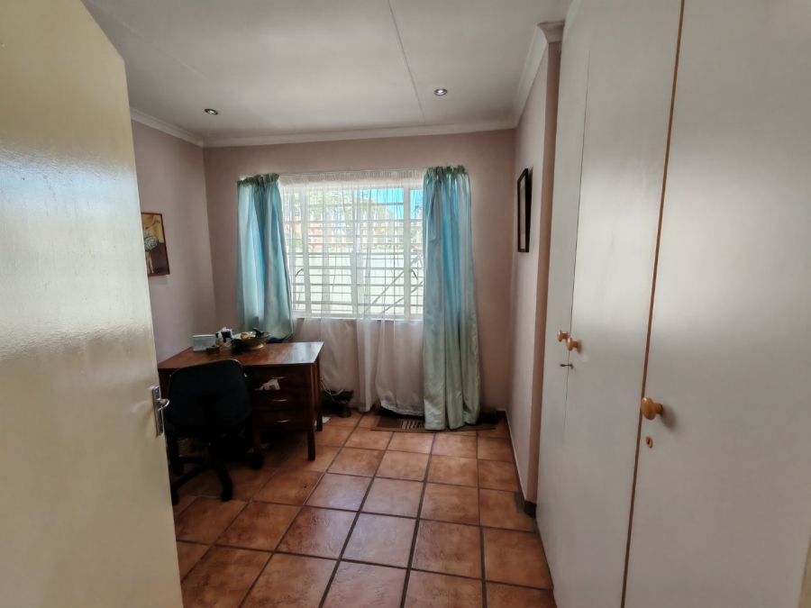3 Bedroom Property for Sale in Klopperpark Gauteng