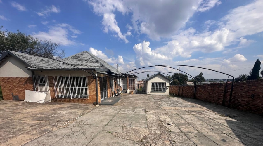 Commercial Property for Sale in Lilianton Gauteng
