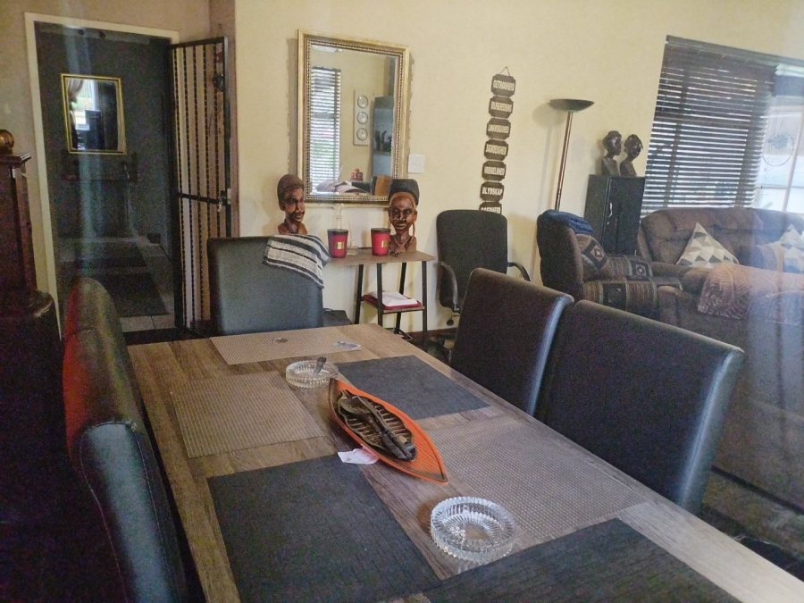 4 Bedroom Property for Sale in Strubenvale Gauteng