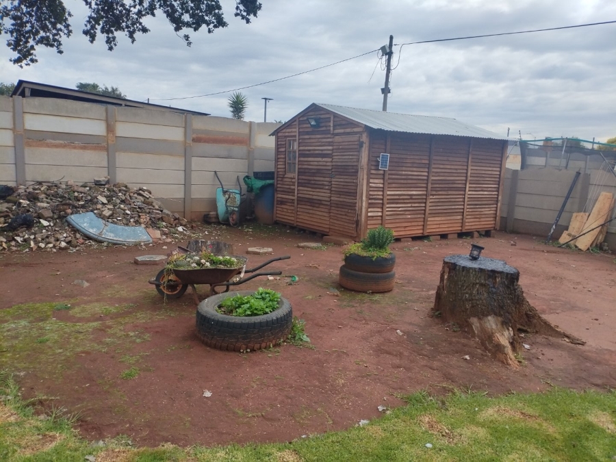 4 Bedroom Property for Sale in Strubenvale Gauteng