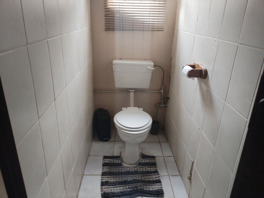 4 Bedroom Property for Sale in Strubenvale Gauteng