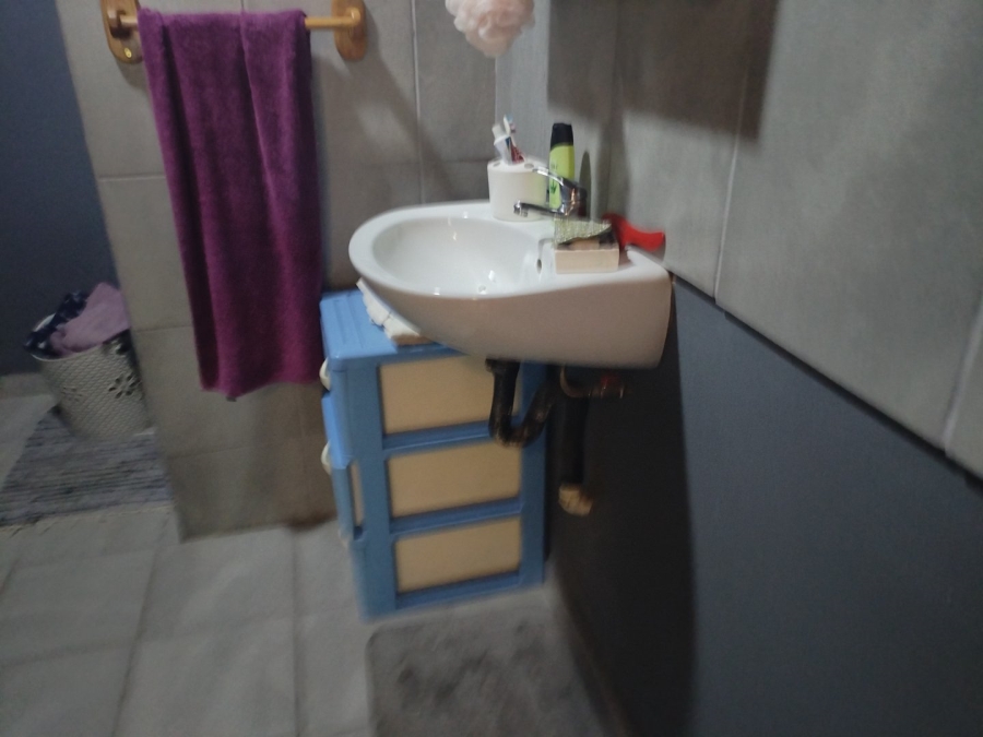 4 Bedroom Property for Sale in Strubenvale Gauteng