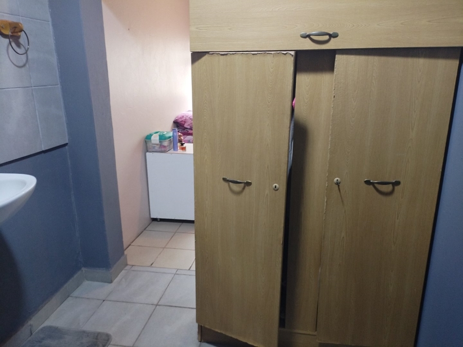 4 Bedroom Property for Sale in Strubenvale Gauteng