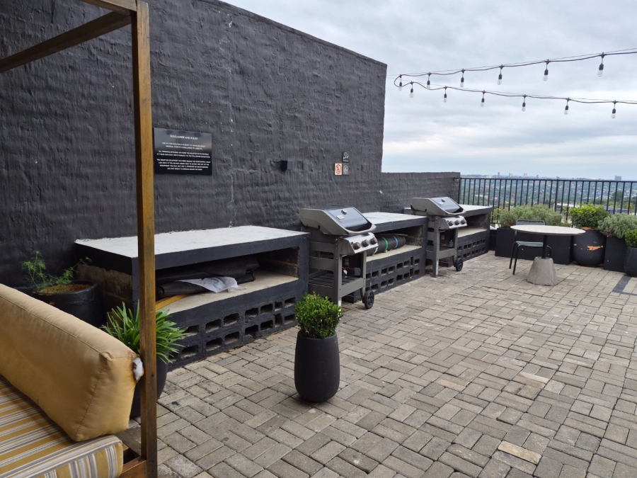 2 Bedroom Property for Sale in Sandton Central Gauteng