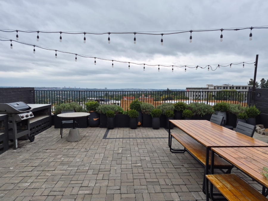 2 Bedroom Property for Sale in Sandton Central Gauteng