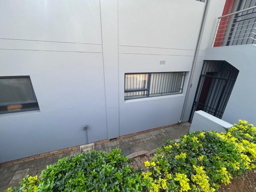 1 Bedroom Property for Sale in Bedfordview Gauteng
