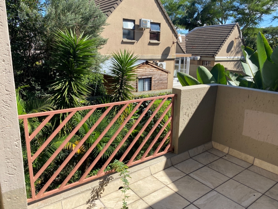  Bedroom Property for Sale in Bromhof Gauteng