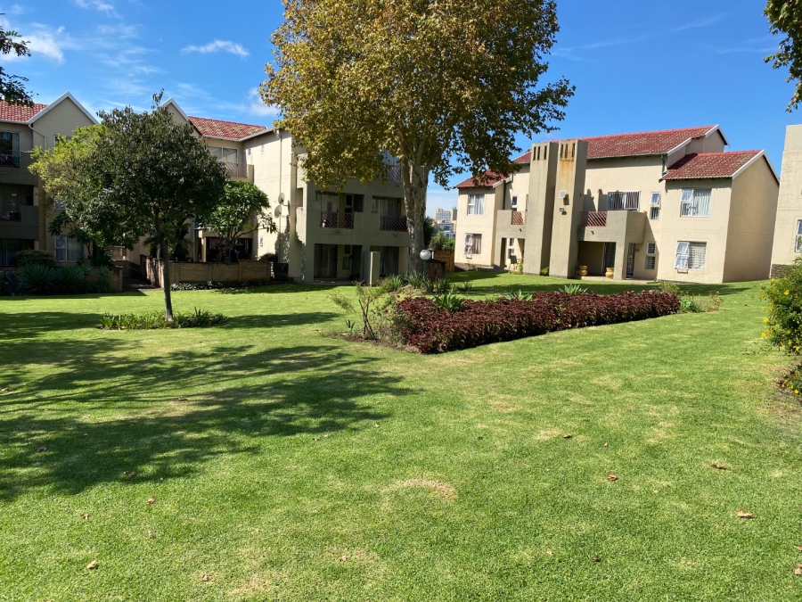  Bedroom Property for Sale in Bromhof Gauteng