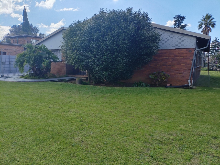 3 Bedroom Property for Sale in Selcourt Gauteng