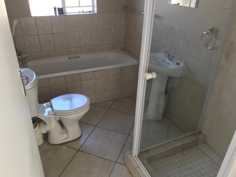  Bedroom Property for Sale in Rynfield Gauteng