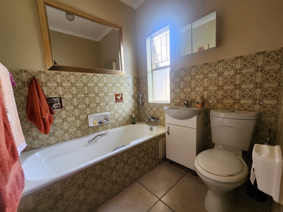 3 Bedroom Property for Sale in Magalieskruin Gauteng