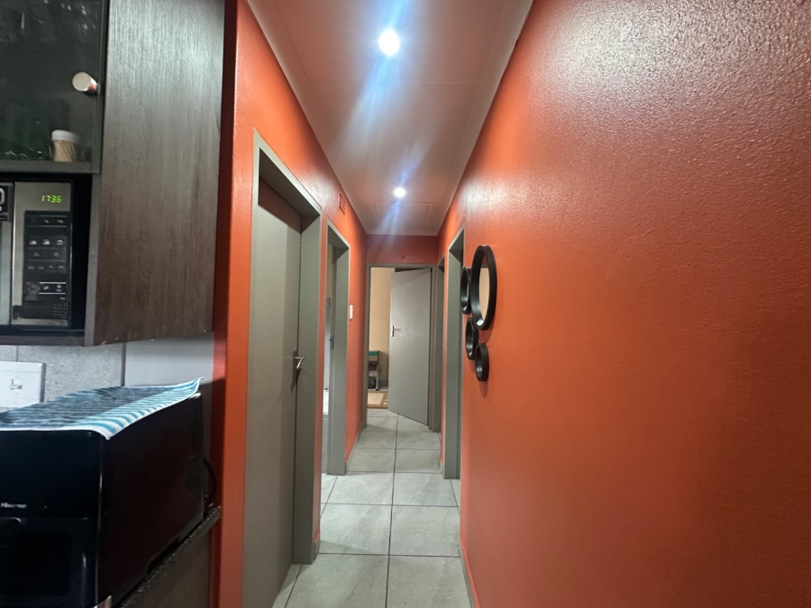 3 Bedroom Property for Sale in Albertsdal Gauteng