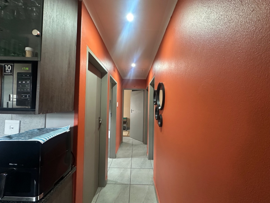 3 Bedroom Property for Sale in Albertsdal Gauteng