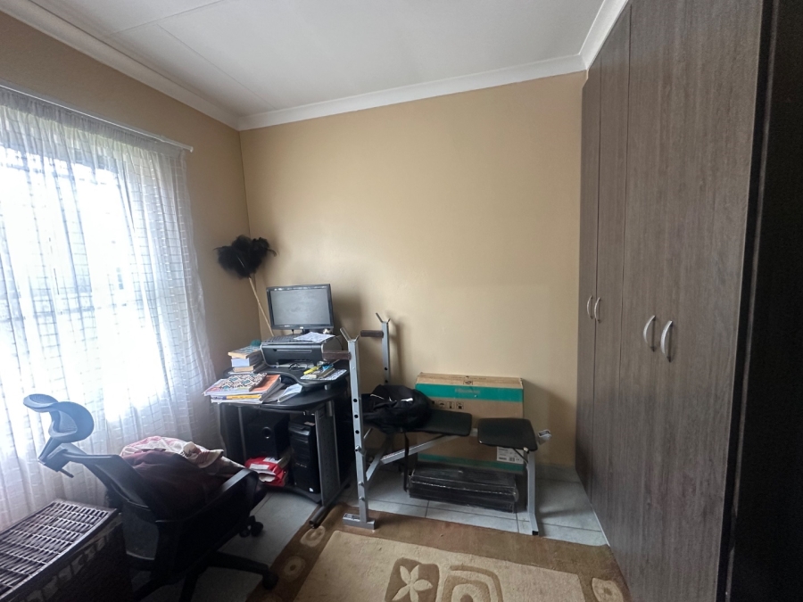 3 Bedroom Property for Sale in Albertsdal Gauteng
