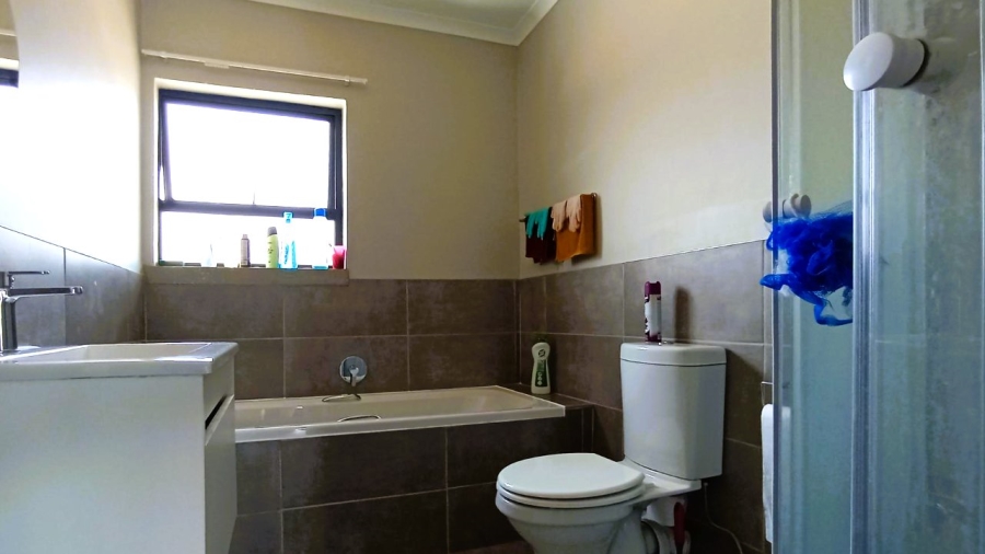2 Bedroom Property for Sale in Sinoville Gauteng