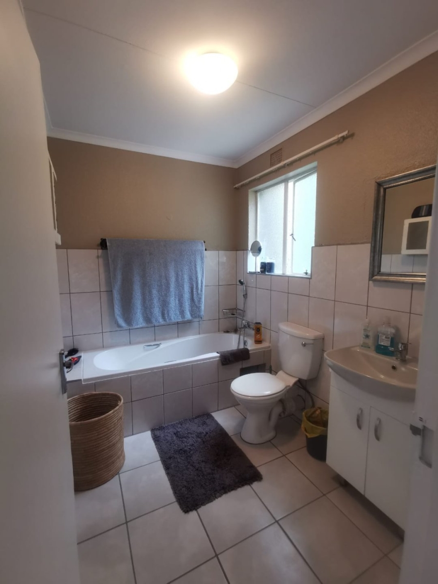 2 Bedroom Property for Sale in Eden Glen Gauteng
