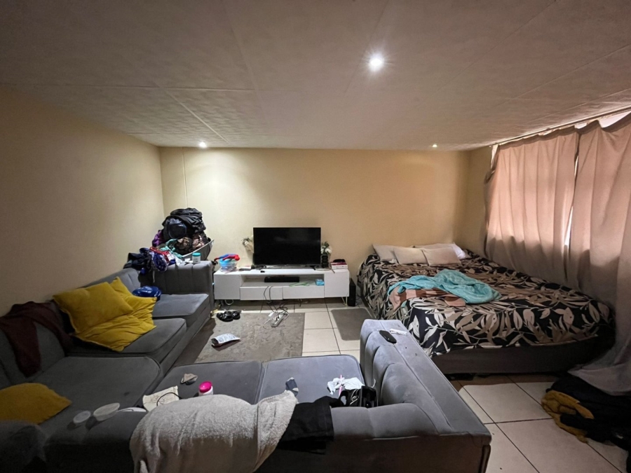 1 Bedroom Property for Sale in Pretoria Central Gauteng