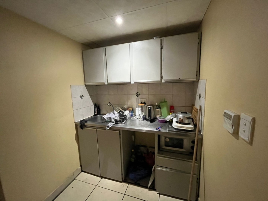 1 Bedroom Property for Sale in Pretoria Central Gauteng