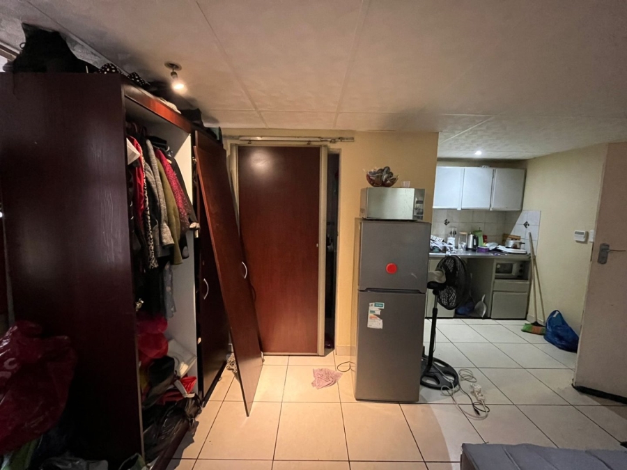 1 Bedroom Property for Sale in Pretoria Central Gauteng