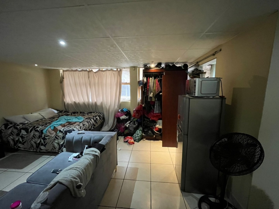 1 Bedroom Property for Sale in Pretoria Central Gauteng