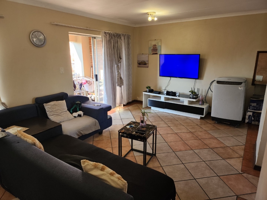 2 Bedroom Property for Sale in Eco Park Gauteng