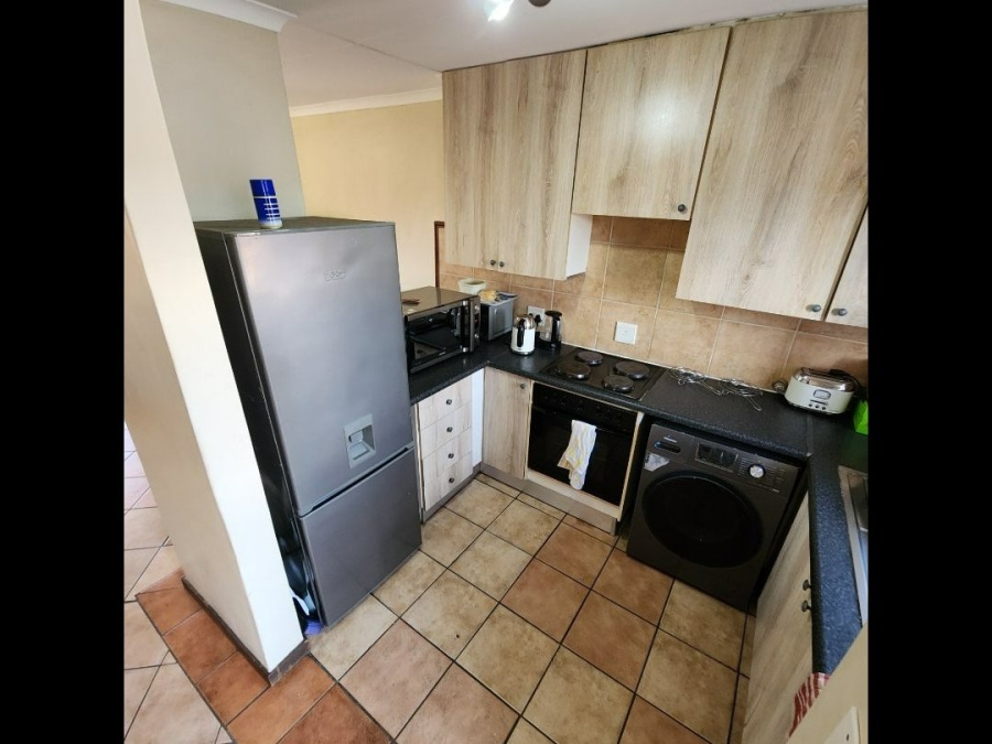 2 Bedroom Property for Sale in Eco Park Gauteng