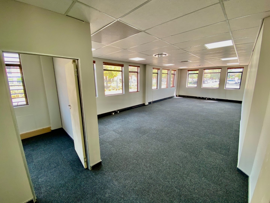To Let Commercial Property for Rent in Faerie Glen Gauteng