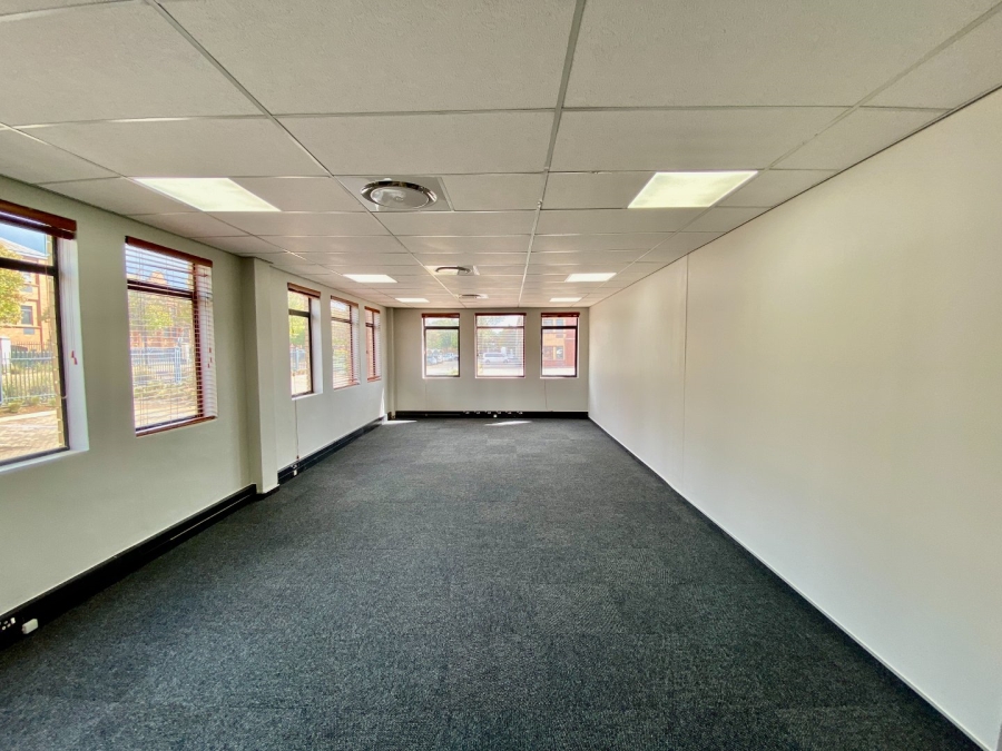 To Let Commercial Property for Rent in Faerie Glen Gauteng