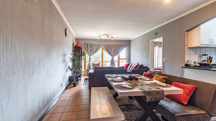 1 Bedroom Property for Sale in Corlett Gardens Gauteng