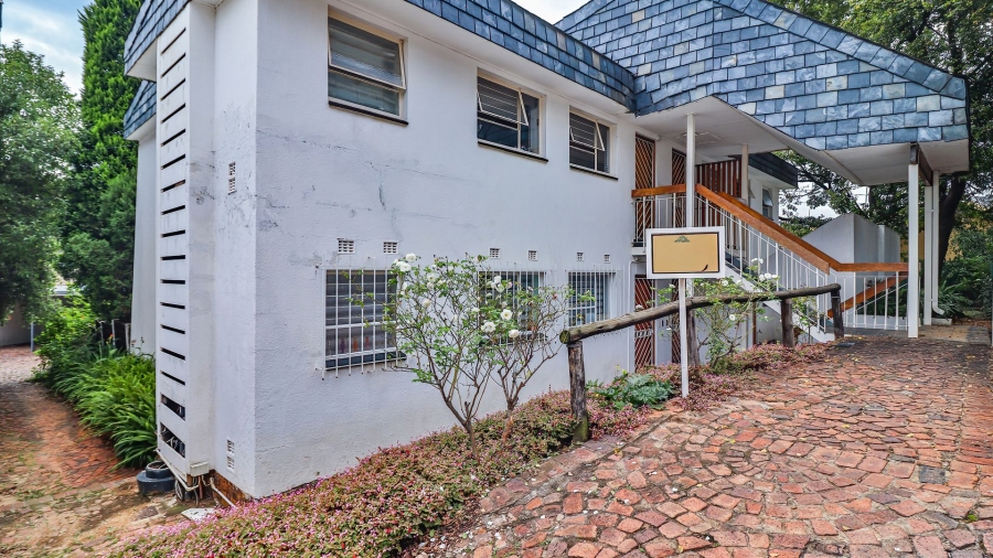1 Bedroom Property for Sale in Corlett Gardens Gauteng