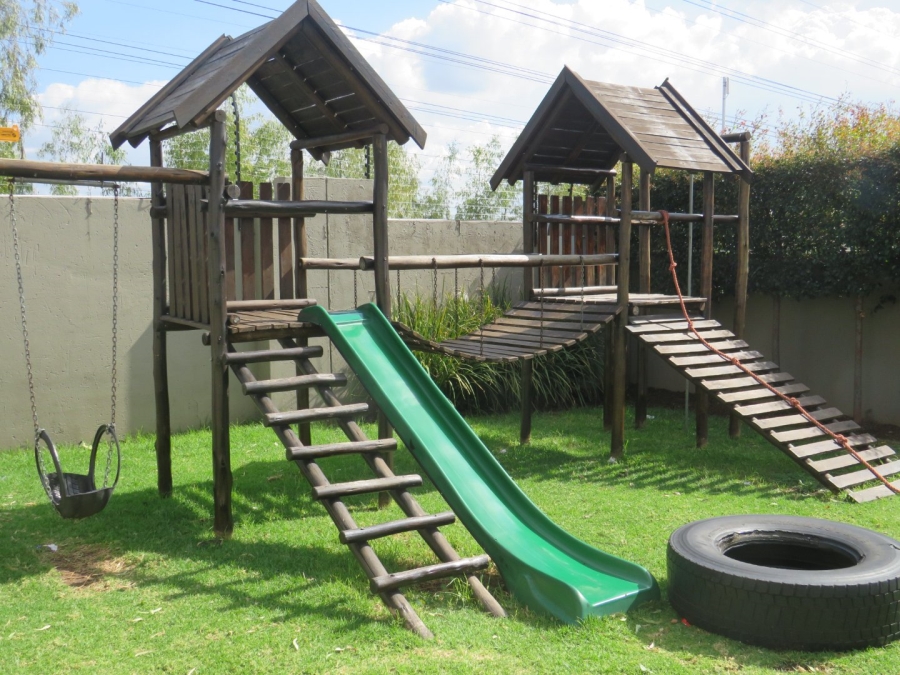 To Let 1 Bedroom Property for Rent in Barbeque Downs Gauteng