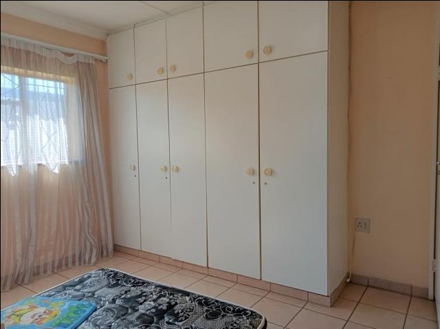 5 Bedroom Property for Sale in Wychwood Gauteng