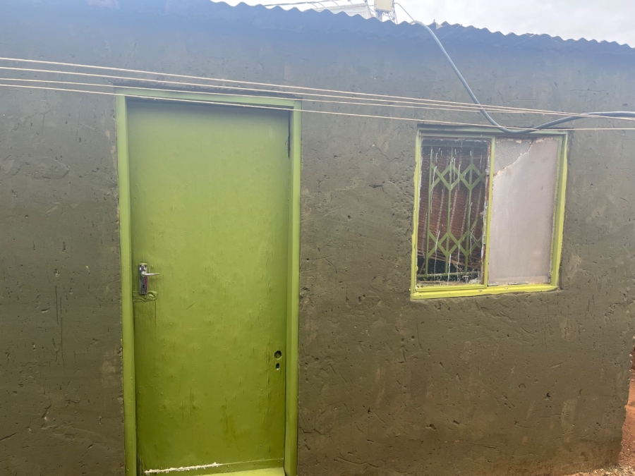  Bedroom Property for Sale in Thulani Gauteng