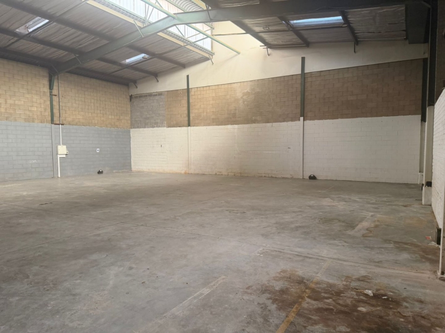  Bedroom Property for Sale in Meadowdale Gauteng