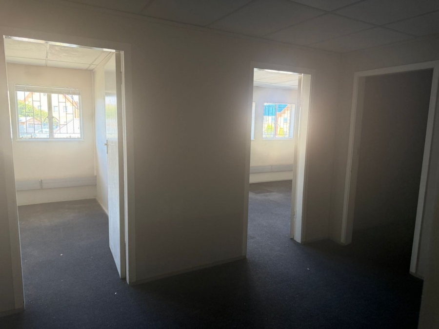  Bedroom Property for Sale in Meadowdale Gauteng