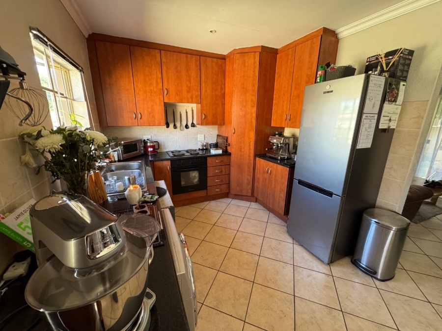 2 Bedroom Property for Sale in Annlin Gauteng